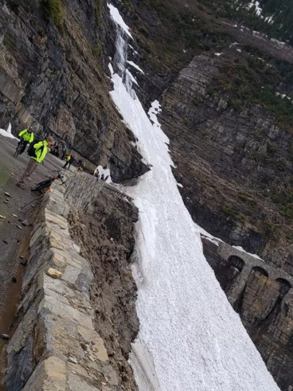 Glacier Park: Avalanche strands 13 bicyclists on Going-to-the-Sun Road