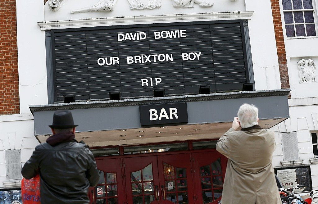 A tribute to David Bowie's is seen on a local cinema in Brixton, south London, January 11, 2016. REUTERS/Stefan Wermuth
