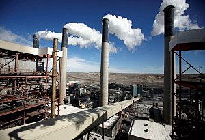 Steam rises from the stakes of the coal-fired Jim Bridger Power Plant outside Point of the Rocks, Wyoming, in this file photo taken March 14, 2014.  REUTERS/Jim Urquhart/Files