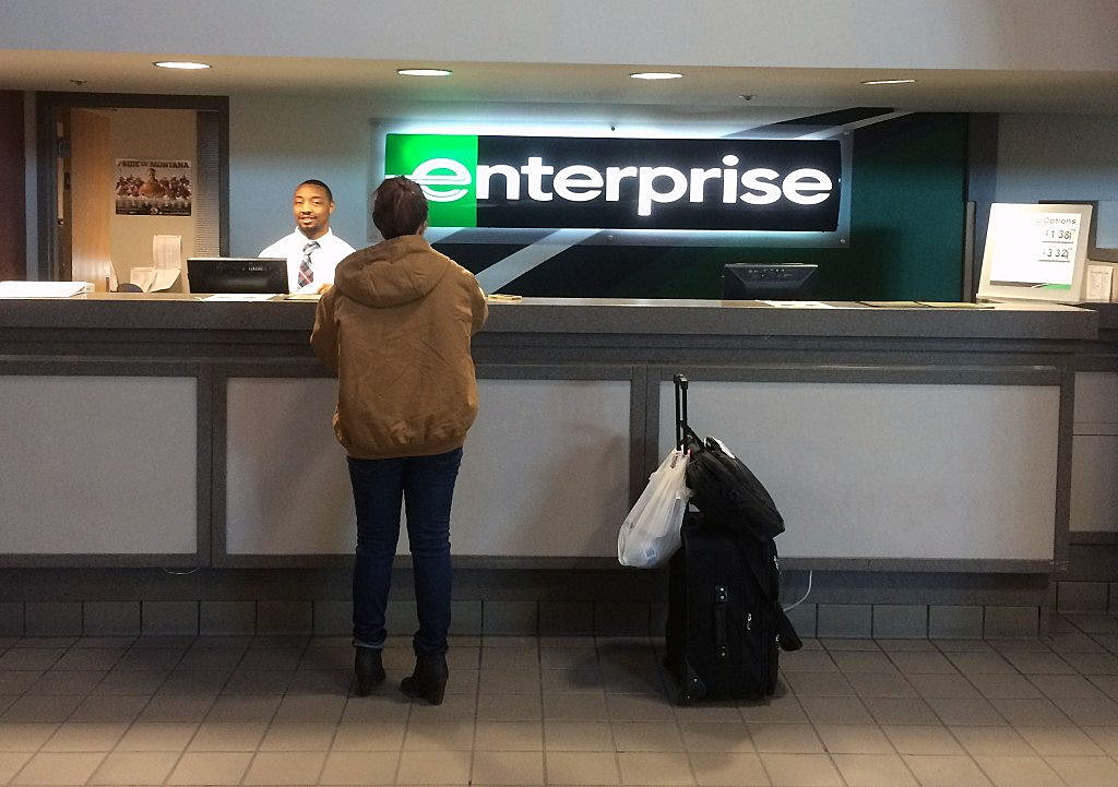 Booming car rental business prompts airport to revisit plans for new