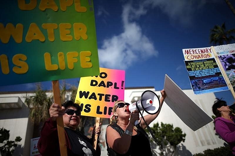 Protesters demonstrate against the Energy Transfer Partners' Dakota Access oil pipeline near the Standing Rock Sioux reservation, in Los Angeles, California, September 13, 2016. REUTERS/Lucy Nicholson