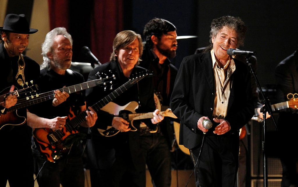 Bob Dylan performs &quot;Maggie's Farm&quot; at the 53rd annual Grammy Awards in Los Angeles, California February 13, 2011. REUTERS/Lucy Nicholson/File Photo
