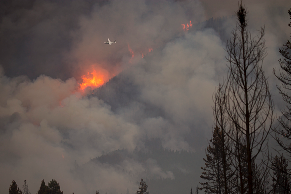 Seeley Lake residents told to leave town as wildfire smoke hits record levels